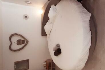 تختخواب و صبحانه Allegria Nimes Chambre Deluxe Spa