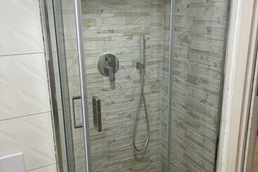 تختخواب و صبحانه Teddy Sroom