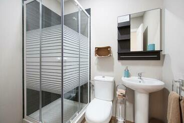 هتل Urban Suites