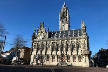 تختخواب و صبحانه Stadsdromer