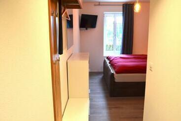 هتل Guesthouse Meitschi Thun   Contactless Self Check In