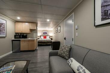 The Cache Hotel And Lodgings