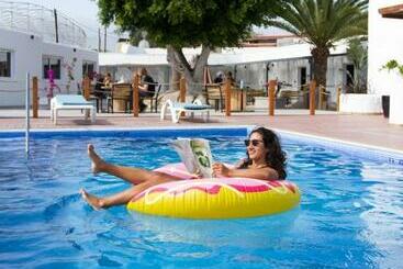 هاستل The Tree House Tenerife