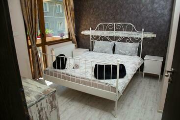 پانسیون Guest House Mikaela