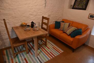 تختخواب و صبحانه Delfryn Guest Suite