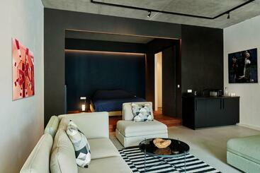 住宿加早餐  New Beautiful Design Studio In Amsterdam West