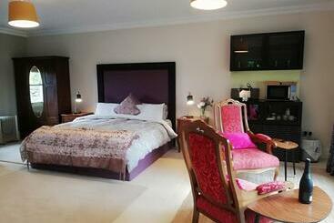 پانسیون 1 Bed Studio