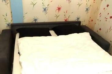 تختخواب و صبحانه Chambre Privée Dans Maison Centre Ville Sens Petit Déjeuner Compris