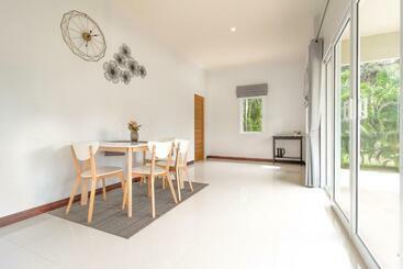 هتل Akard Private Villas Sattahip