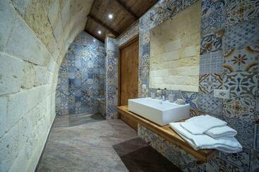 تختخواب و صبحانه Roberto S Guest House