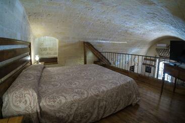 تختخواب و صبحانه Roberto S Guest House