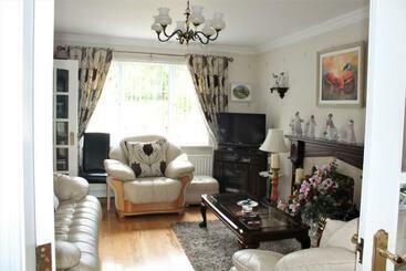 The Meadows B&b