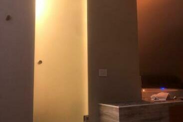 تختخواب و صبحانه Il Galletto Viola, Luxury Room & Suite