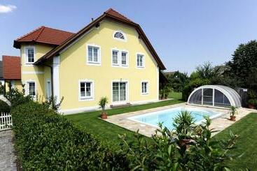 펜션 Gästehaus Familie Trachsler