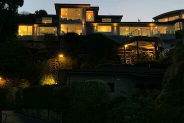 تختخواب و صبحانه Kaiteriteri Retreat