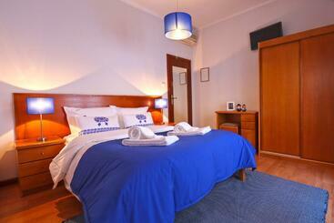 پانسیون Dolce Vianna   City Centre Rooms