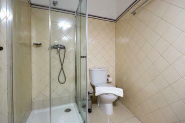 پانسیون Dolce Vianna   City Centre Rooms