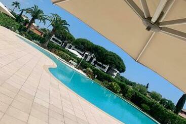 هتل Studio Moderne  Port De Mandelieu  Proche Mer