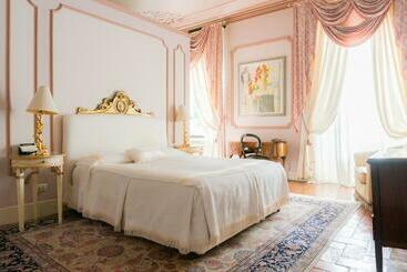 بنسيون Suite & Apartment In Villa Del 1700