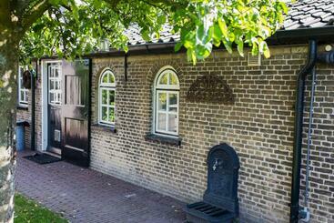 B&b Wilhelmina S Cottage