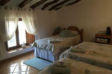 Cortijo Esquina B&b Guesthouse