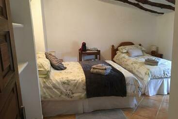 Cortijo Esquina B&b Guesthouse
