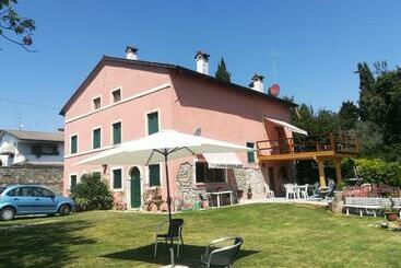 پانسیون Alloggio Alla Collina