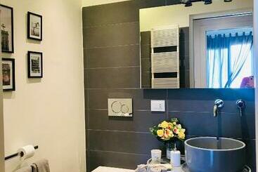پانسیون Sweet & Cosy Room Next To The Beach