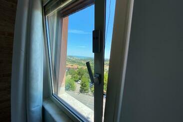 پانسیون Red House Accomodation Potenza Picena