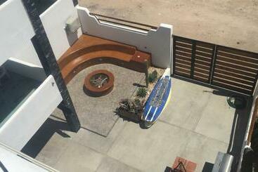 پانسیون Casa Arrecife Tortuga 3, Beach Is Steps Away! Fast Internet, Private Cozy Room!