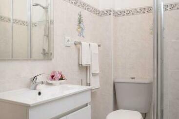 هاستل Home Sweet Home