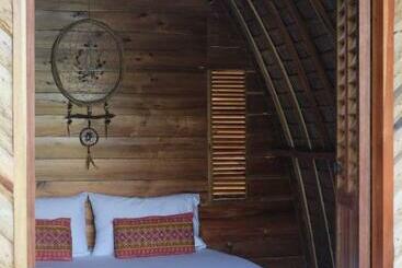 پانسیون Palayan Paradise Huts