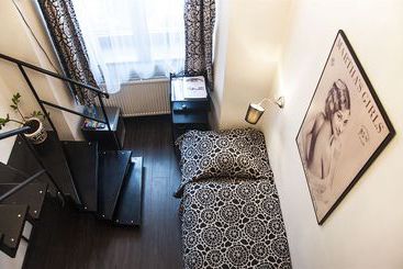 Pergamin Apartments