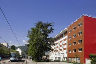 شقة فندقية The Originals Residence Kosy Appart Hôtels Les Cèdres