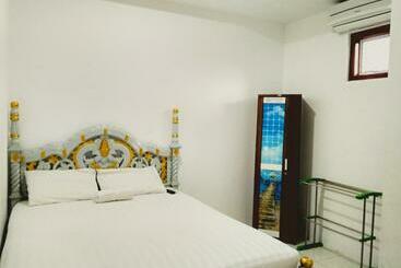 هاستل Wisma Aira