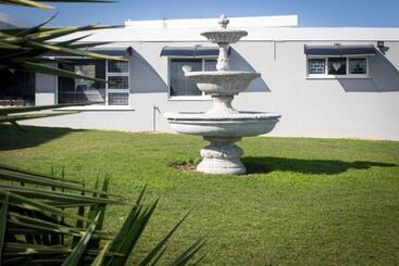 פנסיון The Vintage Crane Guest House