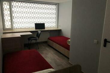 مُتل Hostel Laurita