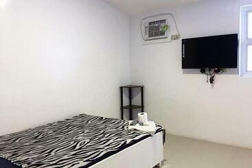 تختخواب و صبحانه Zoom Bnb