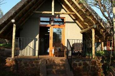 تختخواب و صبحانه Tidimalo Lodge