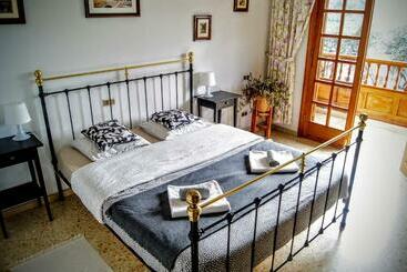 تختخواب و صبحانه Villa Santini