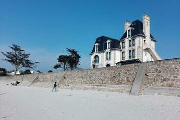 پانسیون Château De Saint Samson