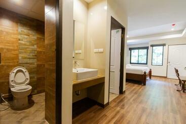 استراحتگاه Namtok Sarika Resotel