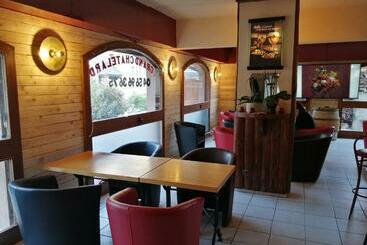 پانسیون Le Grand Chatelard Hôtel Bar Restaurant