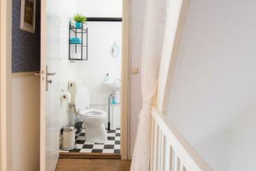 تختخواب و صبحانه Casa Fiore Zandvoort