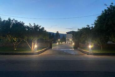 پانسیون Borgo Albador Rooms