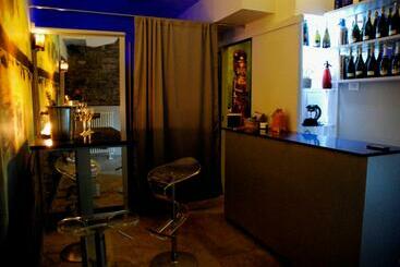 پانسیون New Emotion Room