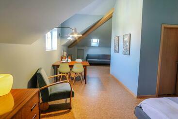 پانسیون Guest House Eça Agora!
