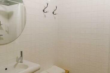 پانسیون Guest House Eça Agora!