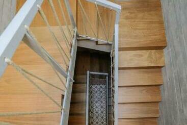 پانسیون Guest House Eça Agora!