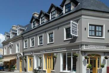 تختخواب و صبحانه Bridge Street Townhouse